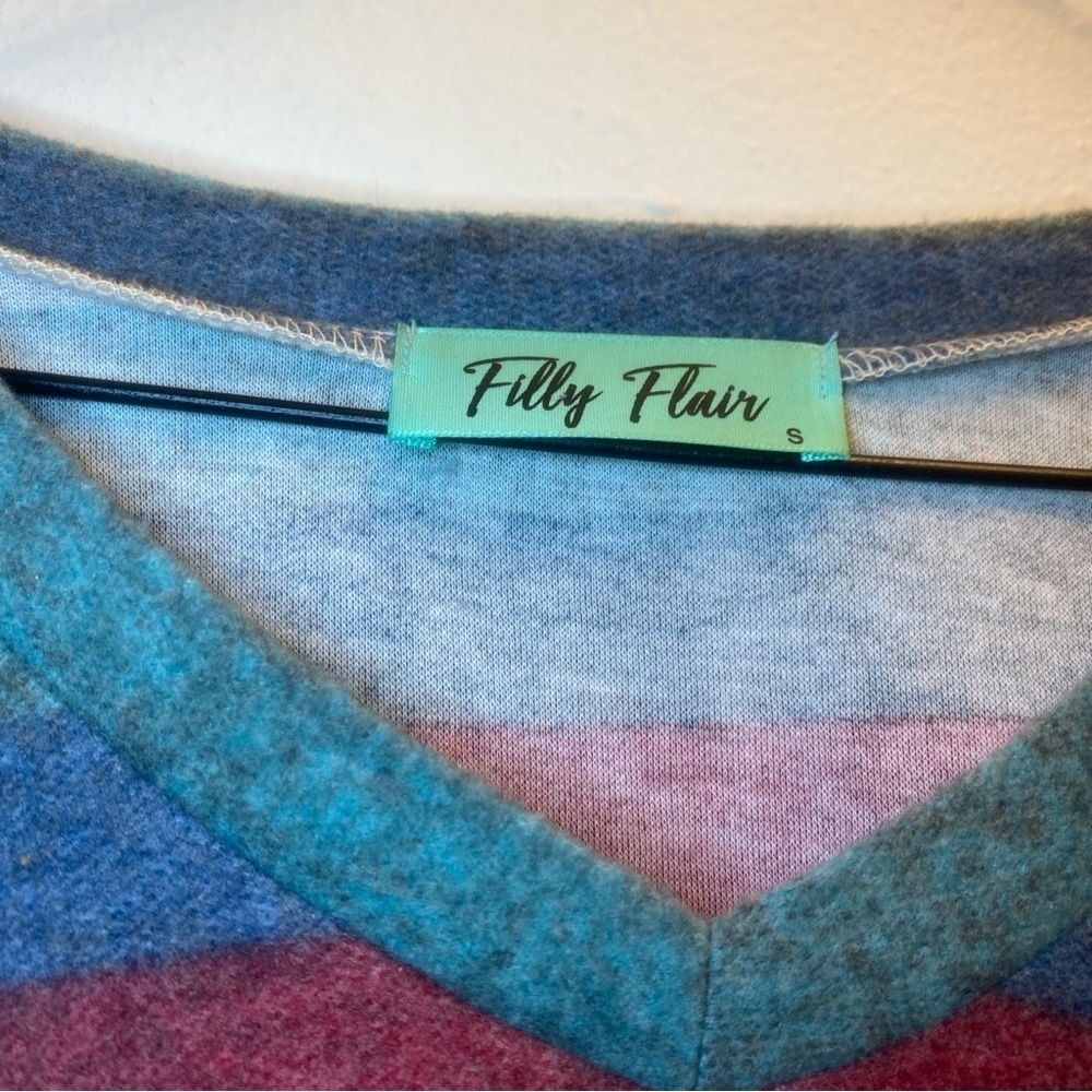 Filly Flair Women’s Multicolored Striped Blouse Size Small - Picture 2 of 8